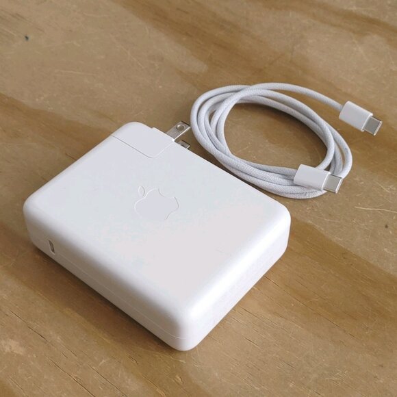 Genuine Original Apple 140W USB-C Power Adapter A2452 With Apple USB-C to USB-C - Picture 11 of 11